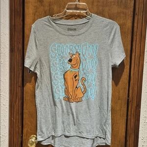 Scooby Doo Women’s  Gray T-Shirt Juniors Large Shirt Size XL